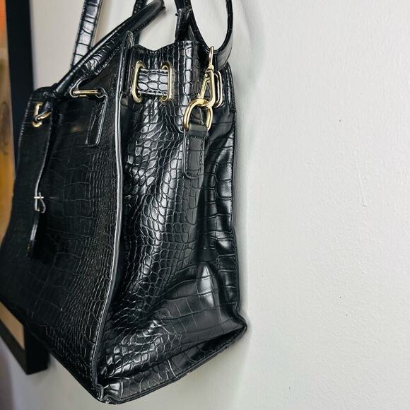 Unbranded Black Crocodile Patterned Genuine Leather Shoulder Straps Tote Bag - Picture 5 of 11